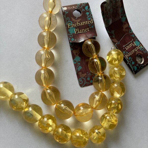 NWT 2 Strands of Transparent Amber-colored large round beads - Picture 5 of 5